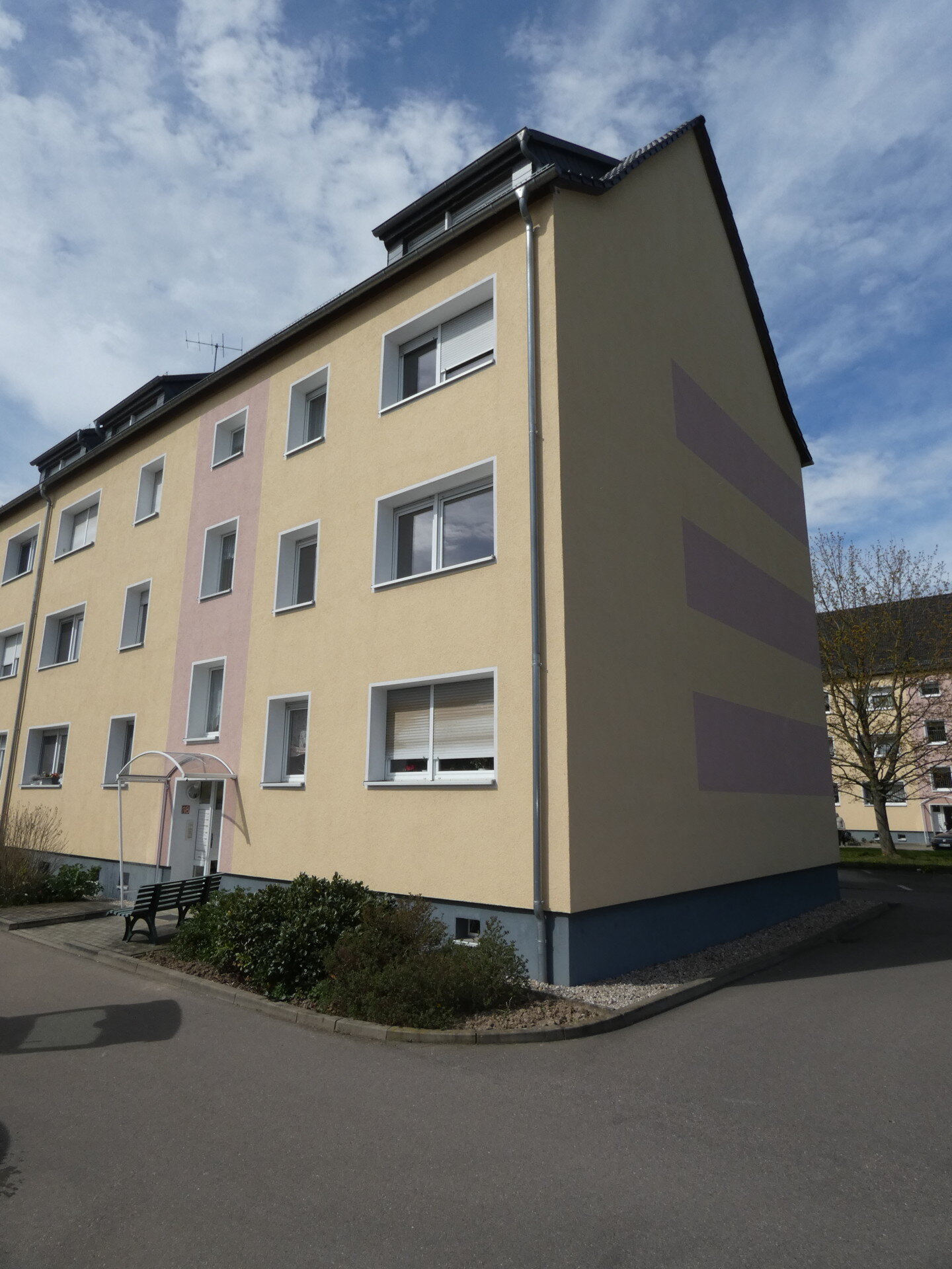 Wohnung zur Miete 300 € 3 Zimmer 60 m²<br/>Wohnfläche 1.<br/>Geschoss Gößnitz Gößnitz 04639