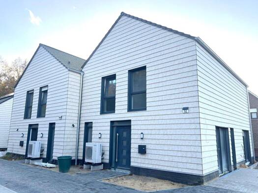 Doppelhaushälfte zum Kauf provisionsfrei 419.000 € 5 Zimmer 125,7 m² 280 m² Grundstück Lohne 49393