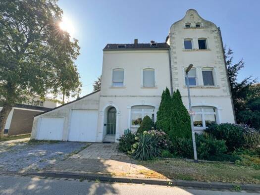 Mehrfamilienhaus zum Kauf als Kapitalanlage geeignet 310.000 € 9 Zimmer 246 m² 1.060 m² Grundstück Wallach Rheinberg 47495