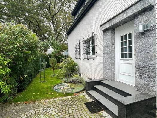 Einfamilienhaus zum Kauf 569.000 € 4,5 Zimmer 156,8 m² 452 m² Grundstück Großenbaum Duisburg 47269