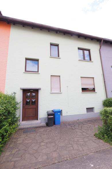 Reihenmittelhaus zum Kauf 339.000 € 4 Zimmer 129 m² 288 m² Grundstück frei ab sofort Fürth 90768