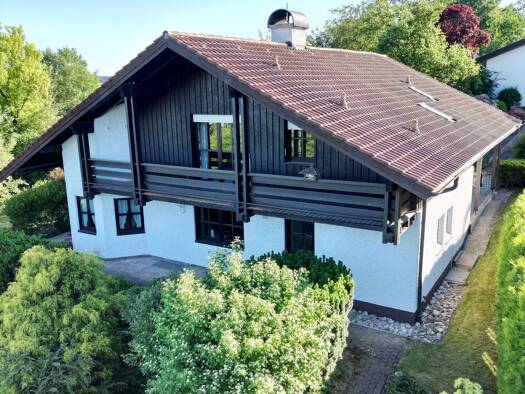 Einfamilienhaus zum Kauf 835.000 € 7 Zimmer 210 m² 1.900 m² Grundstück frei ab sofort Schäfflerring 14 Rott am Wald Eggenfelden 84307