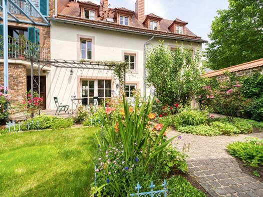 Einfamilienhaus zum Kauf 620.000 € 8 Zimmer 255 m² 330 m² Grundstück Wadern 66687