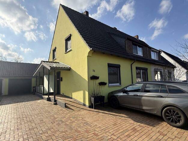 Haus zum Kauf 249.000 € 7 Zimmer 132 m² 429 m² Grundstück Farge Bremen 28777