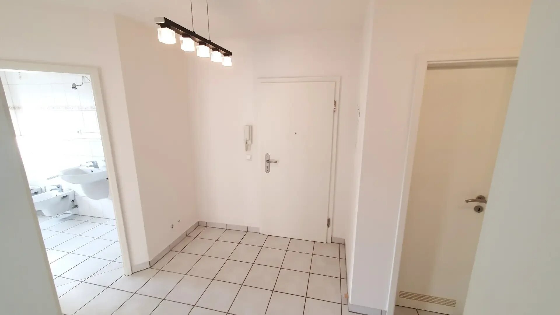 Wohnung zum Kauf provisionsfrei 129.600 € 3 Zimmer 90 m²<br/>Wohnfläche ab sofort<br/>Verfügbarkeit Ferdinand Ries Str Rauental 3 Koblenz 56073