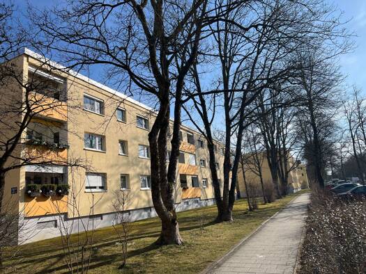 Wohnung zur Miete 975 € 1 Zimmer 21 m² Geschoss 2/3 frei ab sofort Grünauer Allee 31 Unterhaching 82008