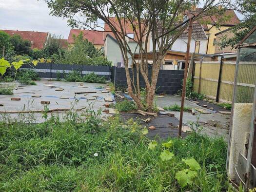 Reihenmittelhaus zum Kauf 37.500 € 5 Zimmer 79 m² 289 m² Grundstück frei ab sofort Schlossstraße  6 Mühlberg Mühlberg/Elbe 04931