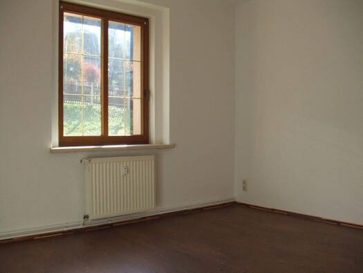 Wohnung zur Miete 270 € 2 Zimmer 50,7 m² frei ab 01.01.2026 Elsterberg 07985