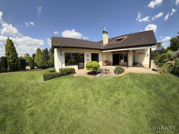 Einfamilienhaus zum Kauf 1.196.000 € 5 Zimmer 210 m² 875 m² Grundstück Bietigheim Bietigheim-Bissingen 74321