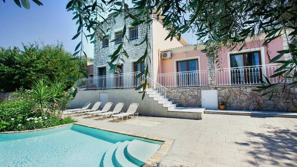 Villa zum Kauf 950.000 € 5 Zimmer 240 m² 5.500 m² Grundstück Korfu