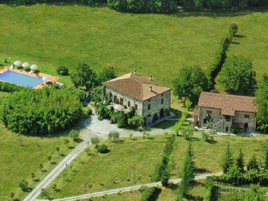 Bauernhaus zum Kauf 1.150.000 € 16 Zimmer 900 m² Villafranca in Lunigiana 54028