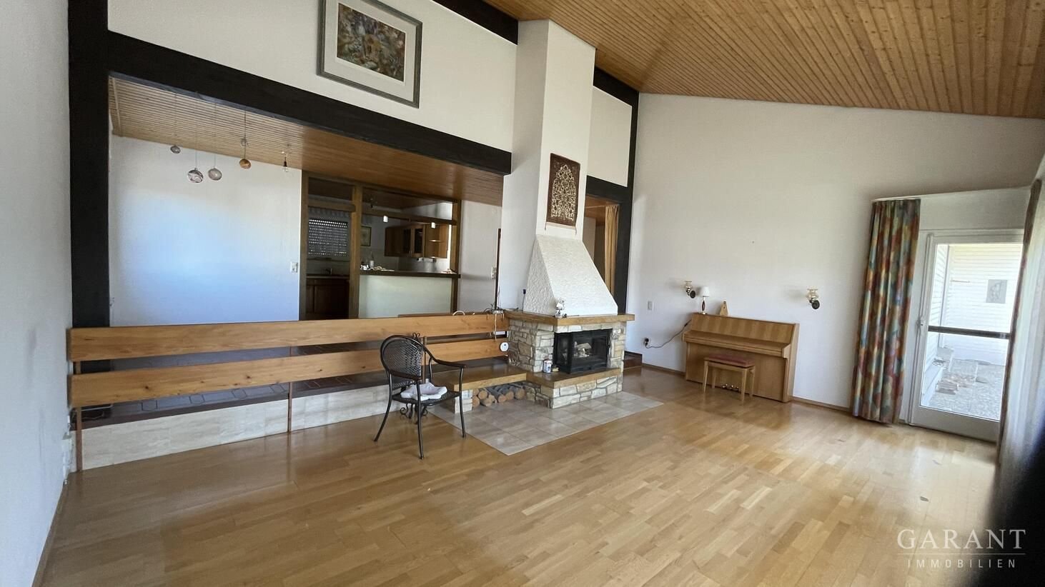 Einfamilienhaus zum Kauf 650.000 € 6 Zimmer 165 m²<br/>Wohnfläche 805 m²<br/>Grundstück Kleinsachsenheim Sachsenheim 74343