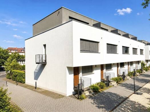Reihenendhaus zum Kauf 1.455.000 € 7 Zimmer 180,6 m² 211 m² Grundstück Hausen Mitte-West 60488