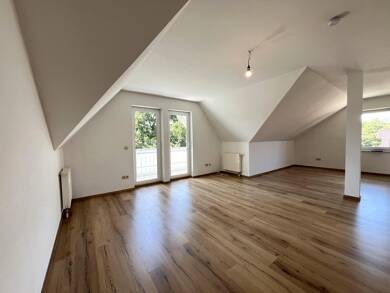 Wohnung zur Miete 800 € 2 Zimmer 100 m² Dachgeschoss frei ab sofort Wernfeld Gemünden 97737