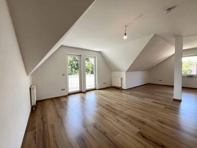 Wohnung zur Miete 800 € 2 Zimmer 100 m² Dachgeschoss frei ab sofort Wernfeld Gemünden 97737