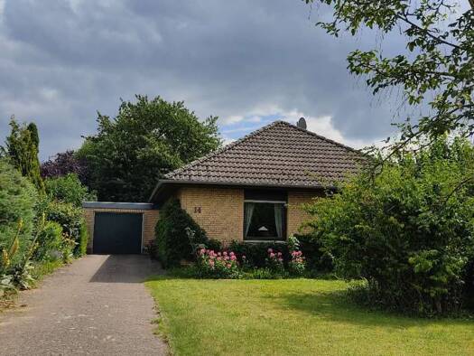 Einfamilienhaus zum Kauf provisionsfrei 349.000 € 5 Zimmer 137 m² 1.041 m² Grundstück Zeven 27404