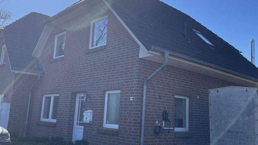 Doppelhaushälfte zum Kauf 234.000 € 4 Zimmer 105 m² 405 m² Grundstück Campe Berne 27804