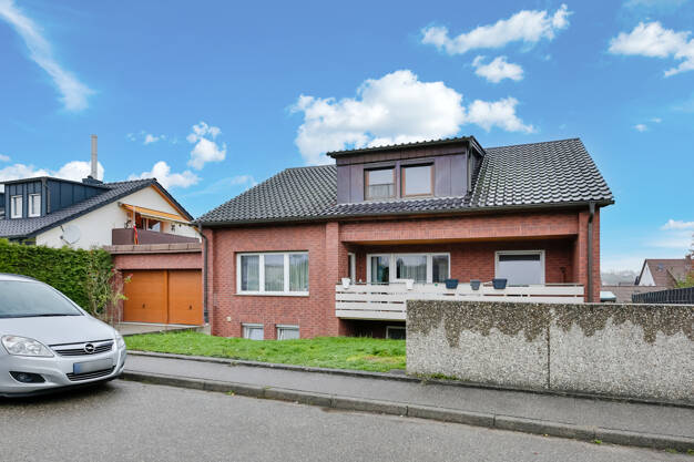 Mehrfamilienhaus zum Kauf 449.000 € 8 Zimmer 170 m² 415 m² Grundstück Lienzingen Mühlacker / Lienzingen 75417