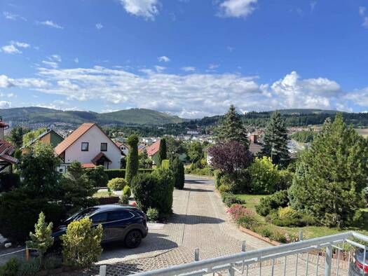 Reihenmittelhaus zum Kauf 248.000 € 4 Zimmer 102 m² 191,6 m² Grundstück frei ab 31.12.2025 Oberpörlitz Ilmenau 98693