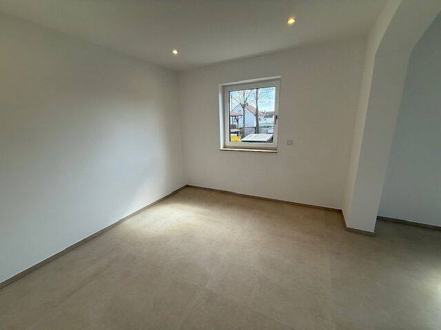 Erstbezug nach Renovierung, 3-Zi-ETW mit Balkon, Garten (ca. 170 m²), FBHZ, 1.OG, 2 Stellplätze, 91058 Erlangen-Eltersdorf – Erlangen – Vorschaubild 16
