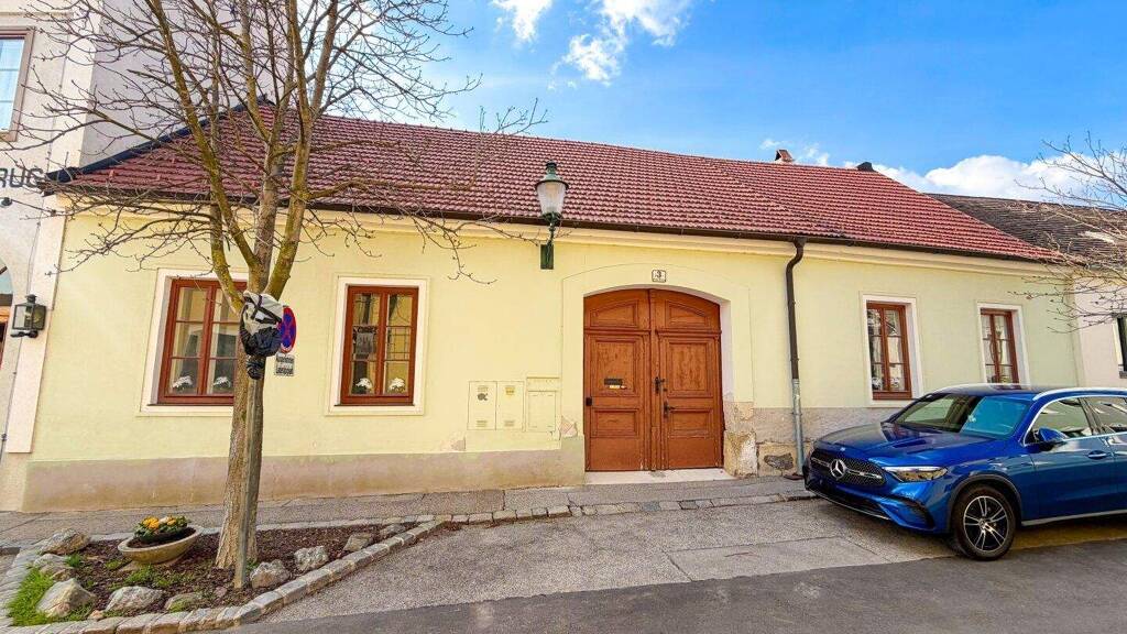 Haus zum Kauf 499.000 € 379 m² Grundstück Schulgasse Gumpoldskirchen 2352