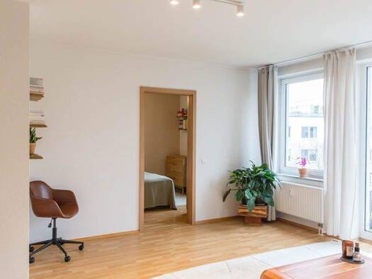 Wohnung zum Kauf 240.000 € 2 Zimmer 55,7 m² 4 Geschosse Krachtstraße 15 Friedrichshain Berlin 10245