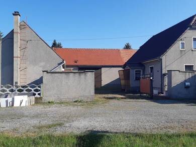Haus zum Kauf 160.000 € 4 Zimmer 112 m² 954 m² Grundstück frei ab sofort Mühlstraße 39 Döbra Oßling 01920
