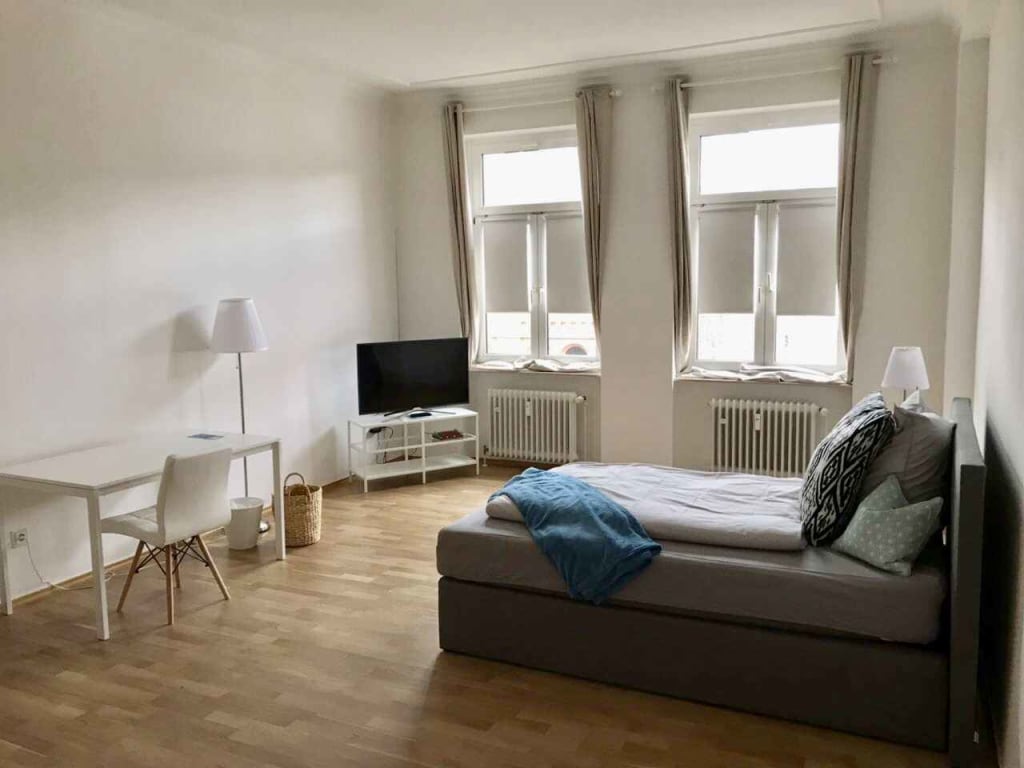 Wohnung zur Miete Wohnen auf Zeit 860 € 4 Zimmer 32 m²<br/>Wohnfläche 06.01.2025<br/>Verfügbarkeit Kaiserstraße 39 Bahnhofsviertel Frankfurt am Main 60329