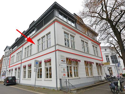 Bürogebäude zur Miete 3.750 € 10 Zimmer 320 m² Bürofläche Hennef 53773
