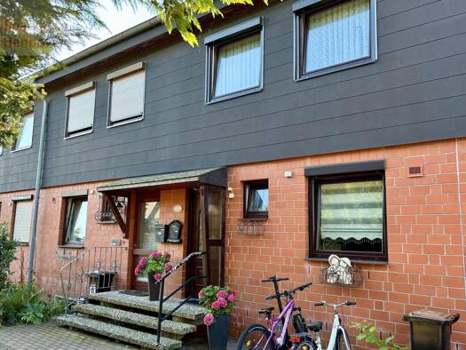 Reihenmittelhaus zum Kauf 375.000 € 4 Zimmer 111 m² 152 m² Grundstück Empelde Ronnenberg 30952