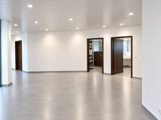 Büro zur Miete provisionsfrei 3.000 € 6 Zimmer 273 m² Bürofläche Gerlingen 70839