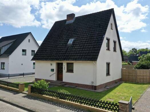 Einfamilienhaus zum Kauf 229.000 € 4,5 Zimmer 101 m² 724 m² Grundstück Scheeßel Scheeßel 27383