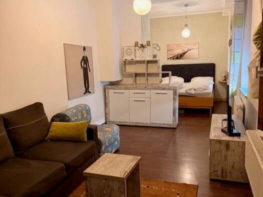 Studio zur Miete 890 € 1,5 Zimmer 48 m² Geschoss 1/2 frei ab sofort Innenstadt Erlangen 91054