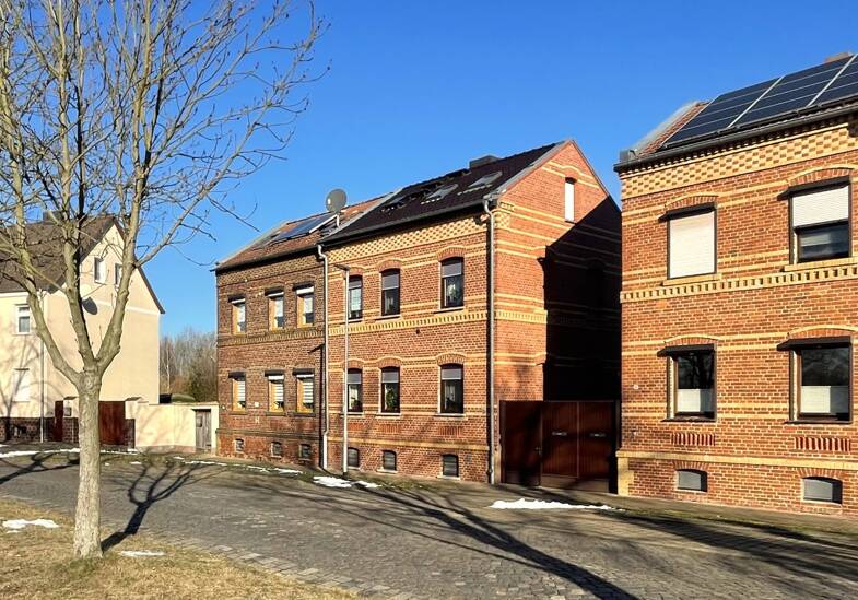 Doppelhaushälfte zum Kauf 154.900 € 4 Zimmer 105,9 m² 741 m² Grundstück frei ab 01.10.2025 Wittenberger Straße 9 Raguhn Jeßnitz-Raguhn/ Raguhn 06779