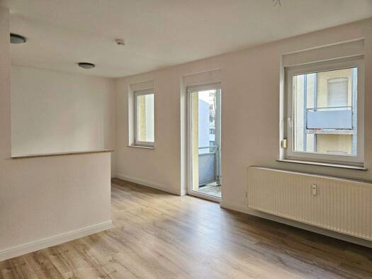 Wohnung zur Miete 550 € 2 Zimmer 56,8 m² 2. Geschoss Heinrich-Schütz-Straße 7 Lutherplatz Halle (Saale) 06110
