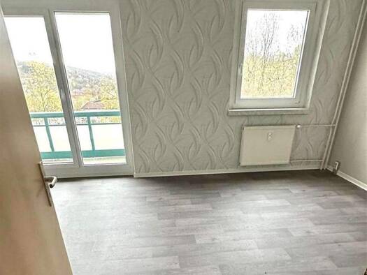 Wohnung zur Miete 327 € 3 Zimmer 57 m² EG frei ab sofort Allendestraße 19 Schmalkalden 98574