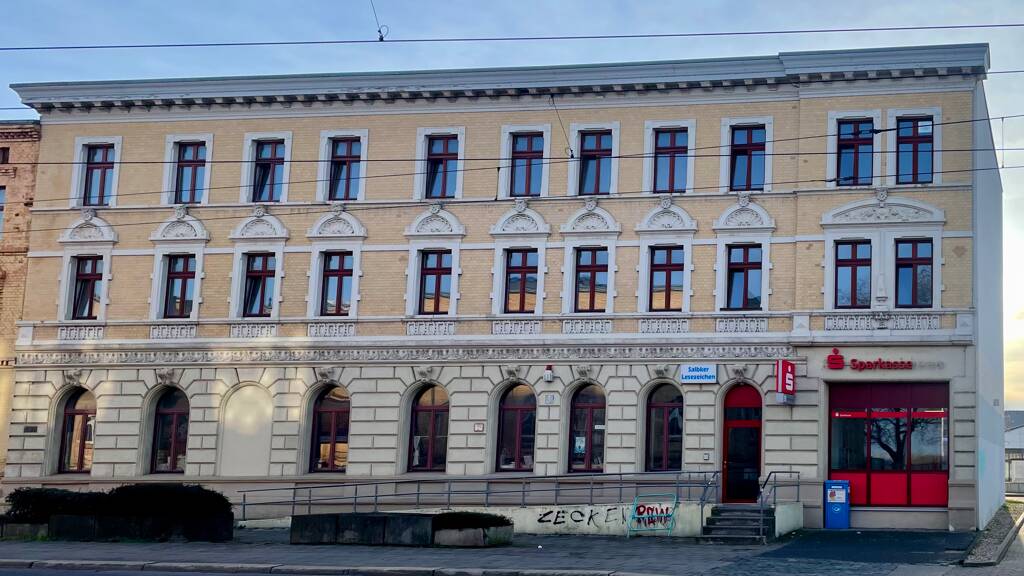 Mehrfamilienhaus zum Kauf als Kapitalanlage geeignet 2.200.000 € 1.041 m² 1.222 m² Grundstück Salbke Magdeburg 39122