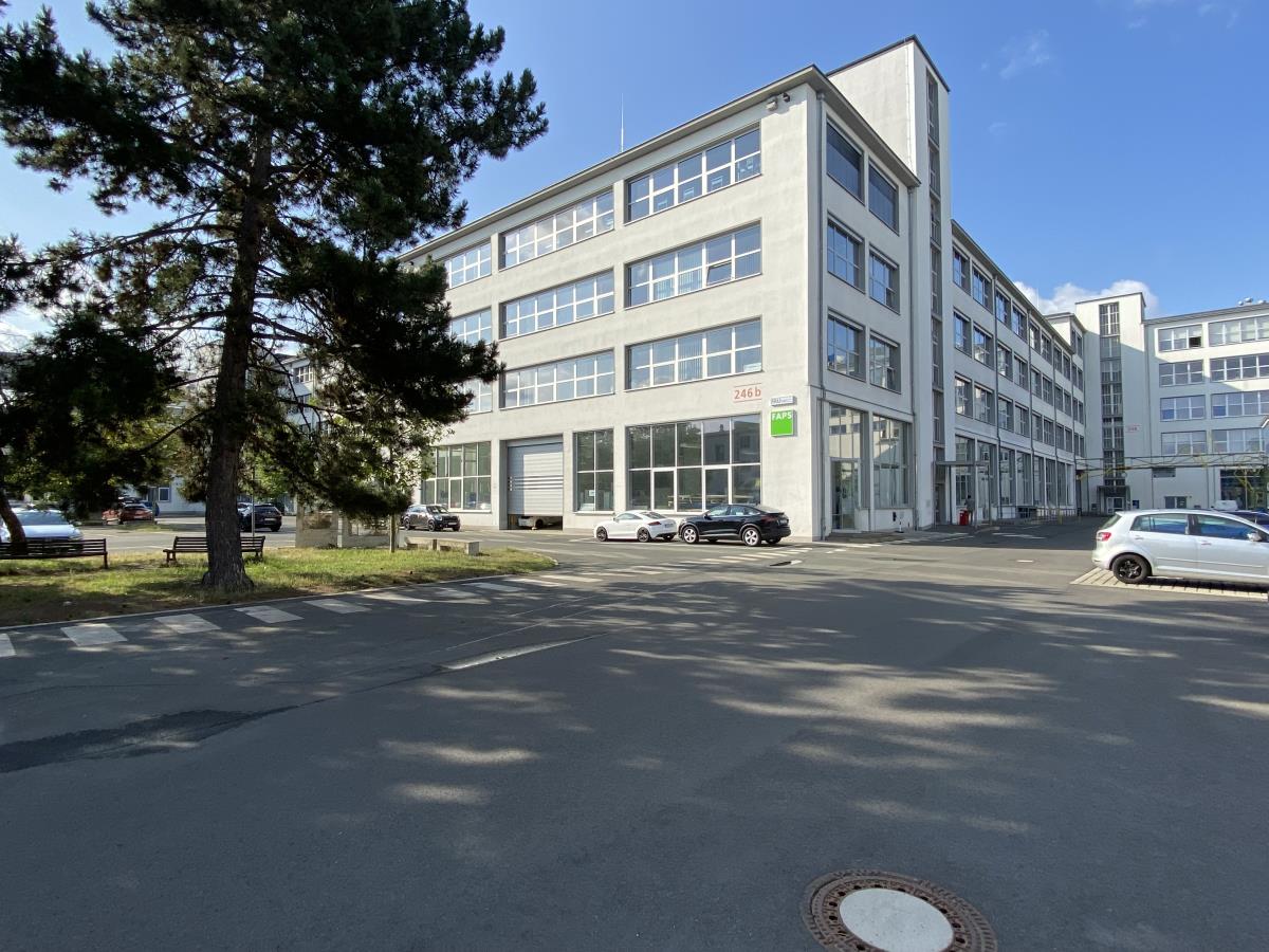 Bürogebäude zur Miete 13 € 7.724 m²<br/>Bürofläche ab 200 m²<br/>Teilbarkeit Eberhardshof Nürnberg 90429