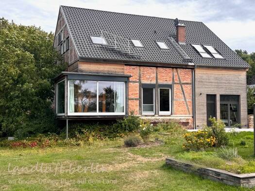 Einfamilienhaus zum Kauf 850.000 € 11 Zimmer 342 m² 19.607 m² Grundstück frei ab sofort Hohendorf Steinreich 15938