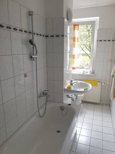 Wohnung zur Miete 313 € 2 Zimmer 48,1 m² EG frei ab sofort Riefstahlstr. 36 Neustrelitz Neustrelitz 17235