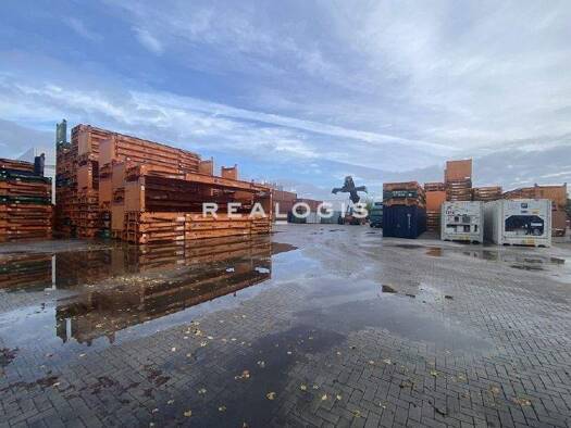 Halle/Industriefläche zur Miete 9.000 m² Lagerfläche teilbar ab 4.500 m² Wilhelmsburg Hamburg 21107