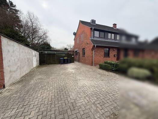 Doppelhaushälfte zum Kauf provisionsfrei 325.000 € 6 Zimmer 154 m² 745 m² Grundstück Voslapp Wilhelmshaven / Voslapp 26388