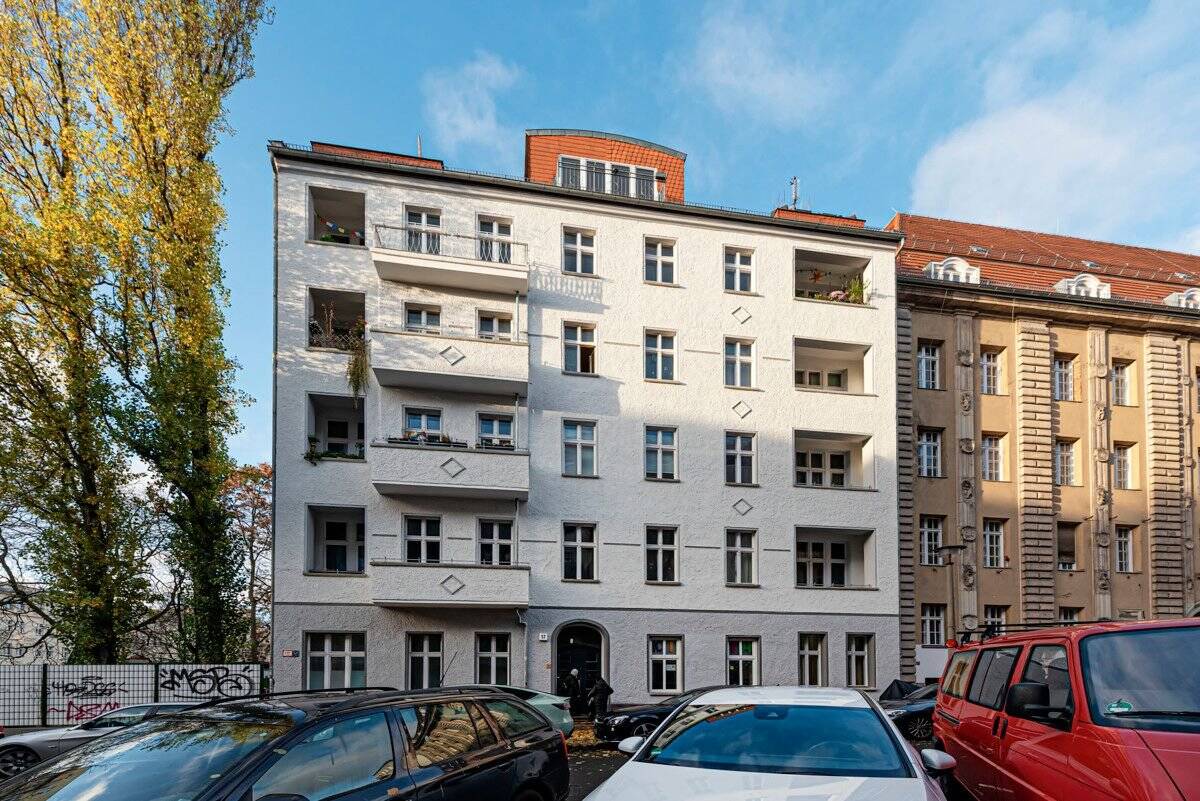 2 Zimmer mit *Balkon*: Gründerzeit-Wohnung im beliebten Friedrichshain - nahe Volkspark! – Eckertstraße 17, 10249 Berlin – Vorschaubild 11
