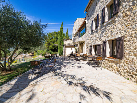 Einfamilienhaus zum Kauf 1.590.000 € 18 Zimmer 560 m² 16.451 m² Grundstück FAYENCE 83440