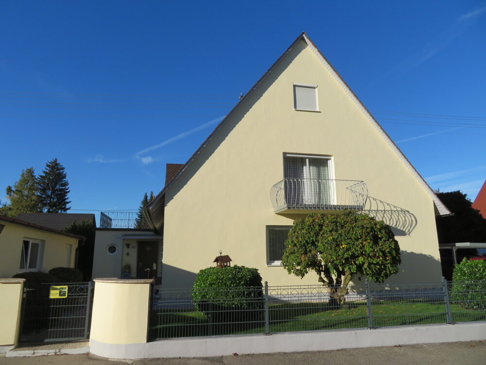 Einfamilienhaus zum Kauf 779.000 € 7 Zimmer 201 m²<br/>Wohnfläche 660 m²<br/>Grundstück 01.05.2025<br/>Verfügbarkeit Deuringen Stadtbergen / Deuringen 86391