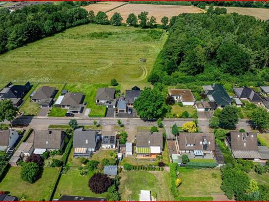 Haus zum Kauf 310.000 € 5 Zimmer 142 m² 548 m² Grundstück Faldera Neumünster 24537