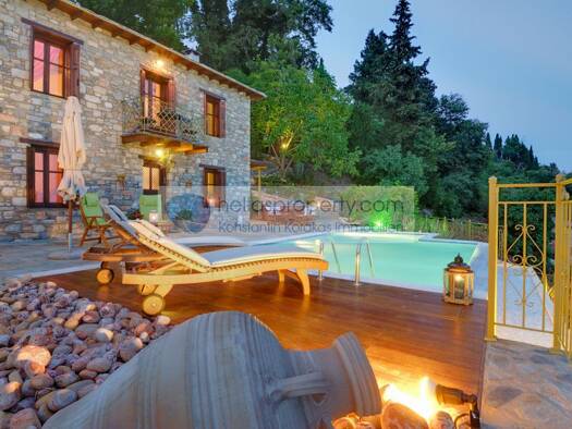Villa zum Kauf 495.000 € 3 Zimmer 120 m² 700 m² Grundstück South Pilio Municipality 37010