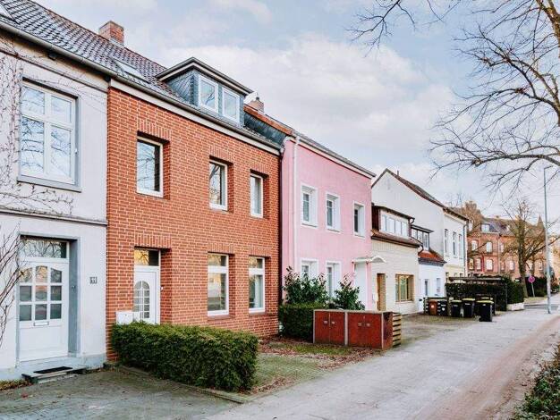Stadthaus zum Kauf 349.000 € 6 Zimmer 113,4 m² 153 m² Grundstück Rotes Feld Lüneburg 21335