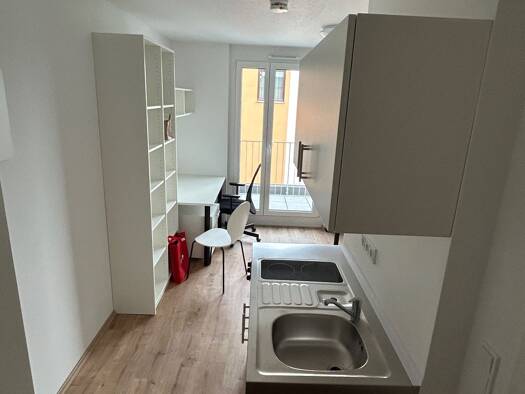 Penthouse zur Miete 615 € 1 Zimmer 21 m² Geschoss 4/4 frei ab sofort Anton-Bruckner-Straße 1 Erlangen-Süd Erlangen 91052