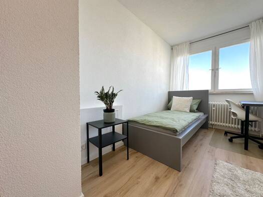 Wohnung zur Miete 515 € 7 Zimmer 100 m² 7. Geschoss frei ab sofort Wiener Straße 81 Oberrad Frankfurt am Main 60599